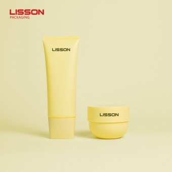 บรรจุภัณฑ์เครื่องสำอางแบบหลอดและกระปุกภายใต้แบรนด์ของตนเอง