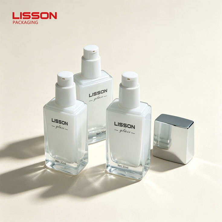 Custom Cosmetic Glass Bottle