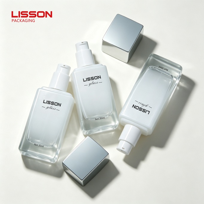 Custom Cosmetic Glass Bottle